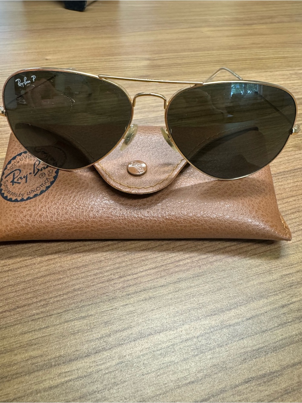 Ray-Ban Gold Aviator Sunglasses with Polarized Lenses